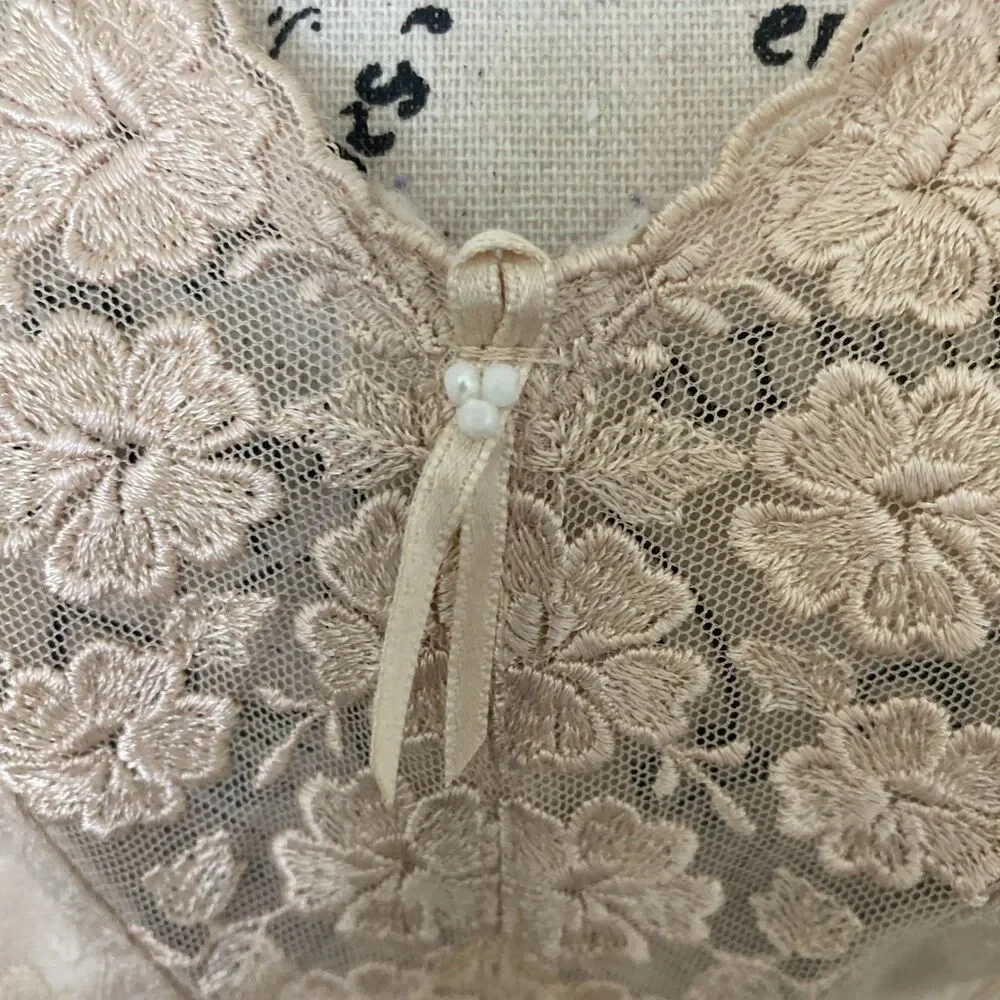 Wacaol Underwire Bra 40DD Beige Floral Lace Bow 858151